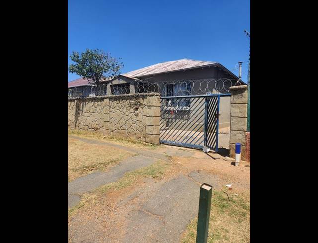 7 BEDROOM HOUSE FOR SALE IN TURFFONTEIN